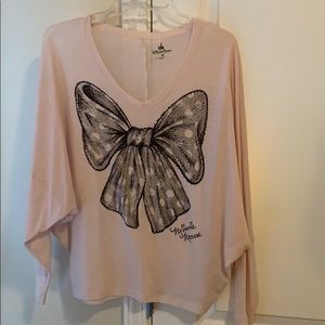 Disney Minnie Mouse bow dolman sleeve tee